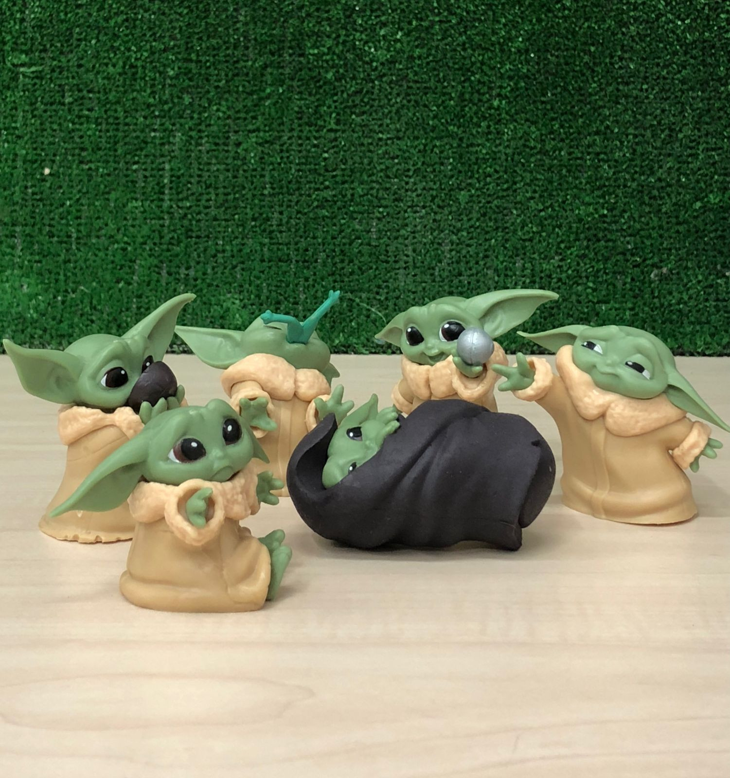 Kit De Muñecos Baby Yoda Por 6 Unidades